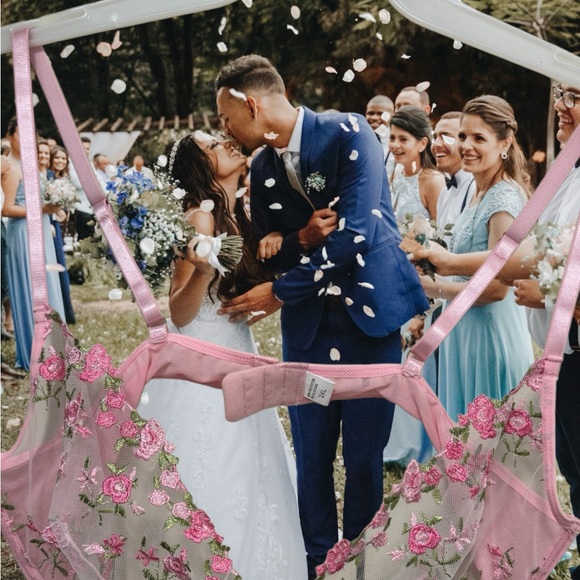 Women’s  Lacy Seductive Bra - Picture 2 of 5